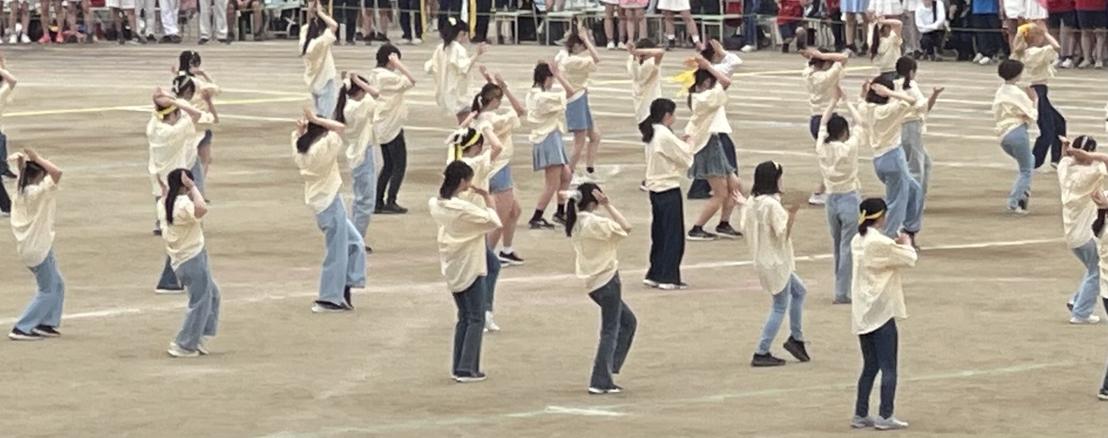 ダンス_黄