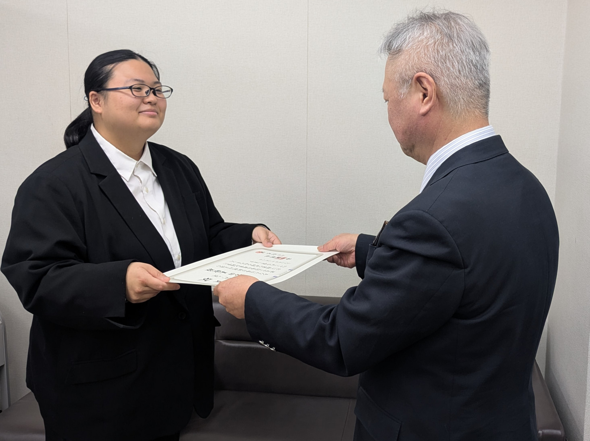 PXL_20251219_054955600