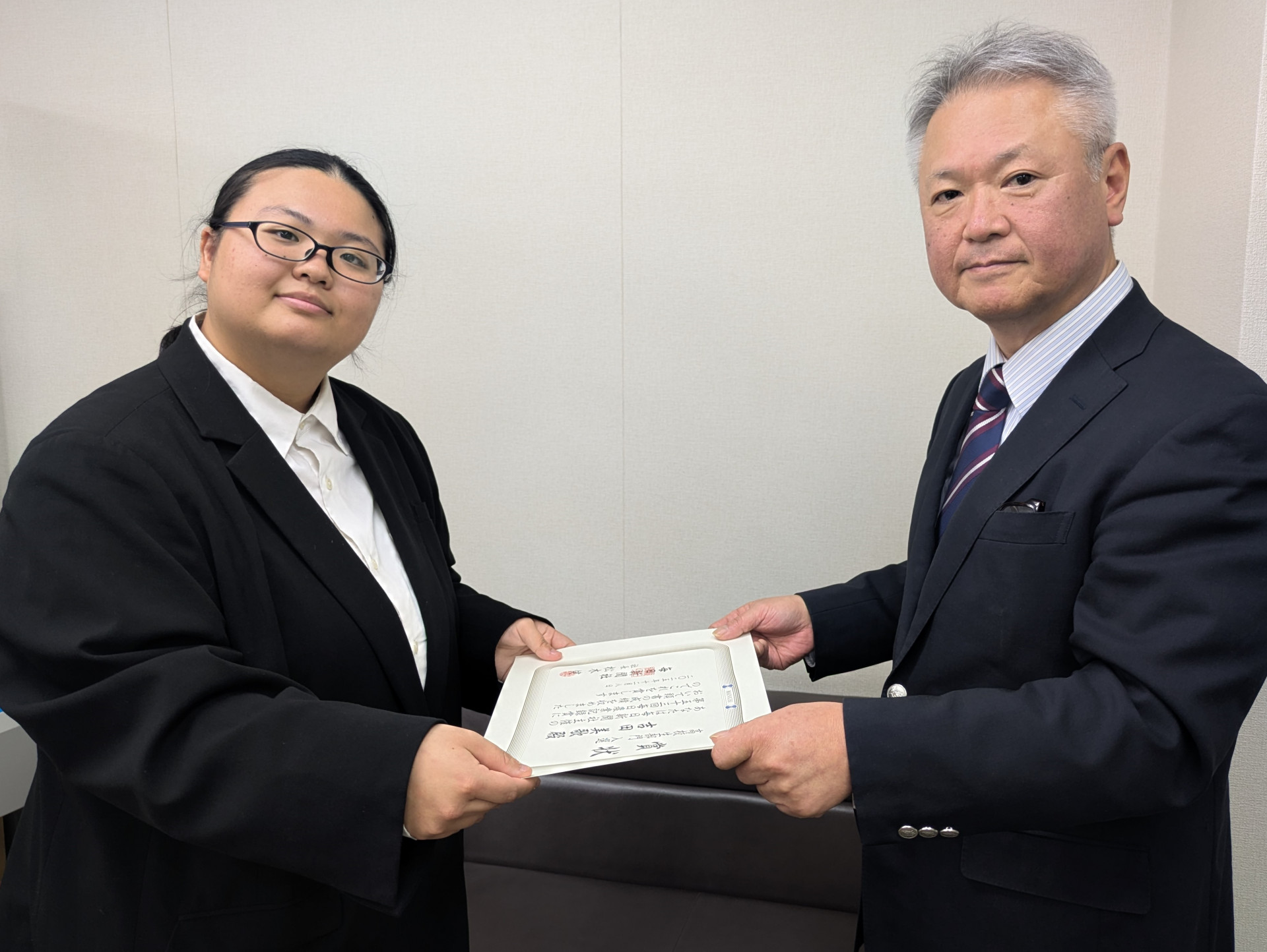 PXL_20251219_055421600