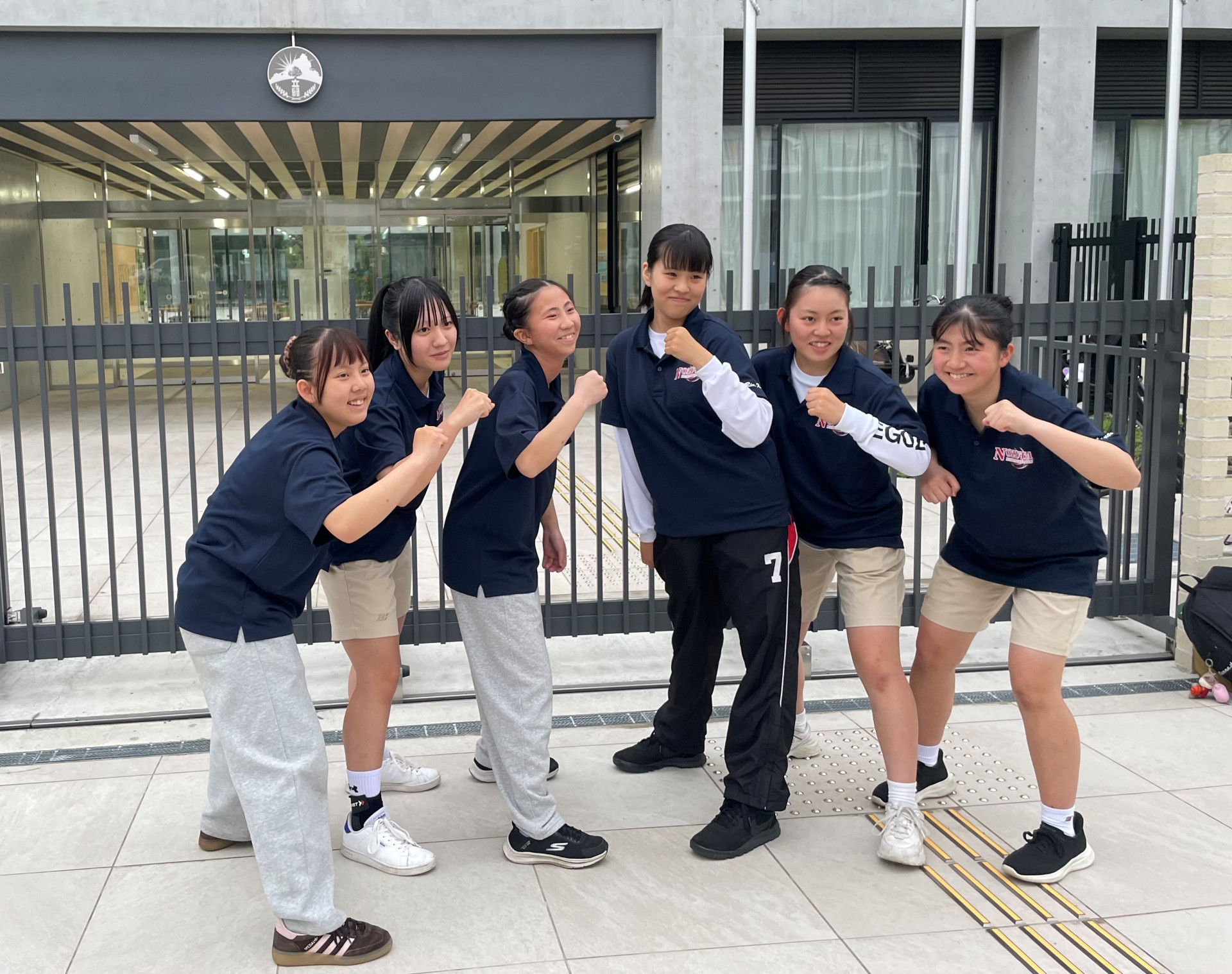 集合女バス