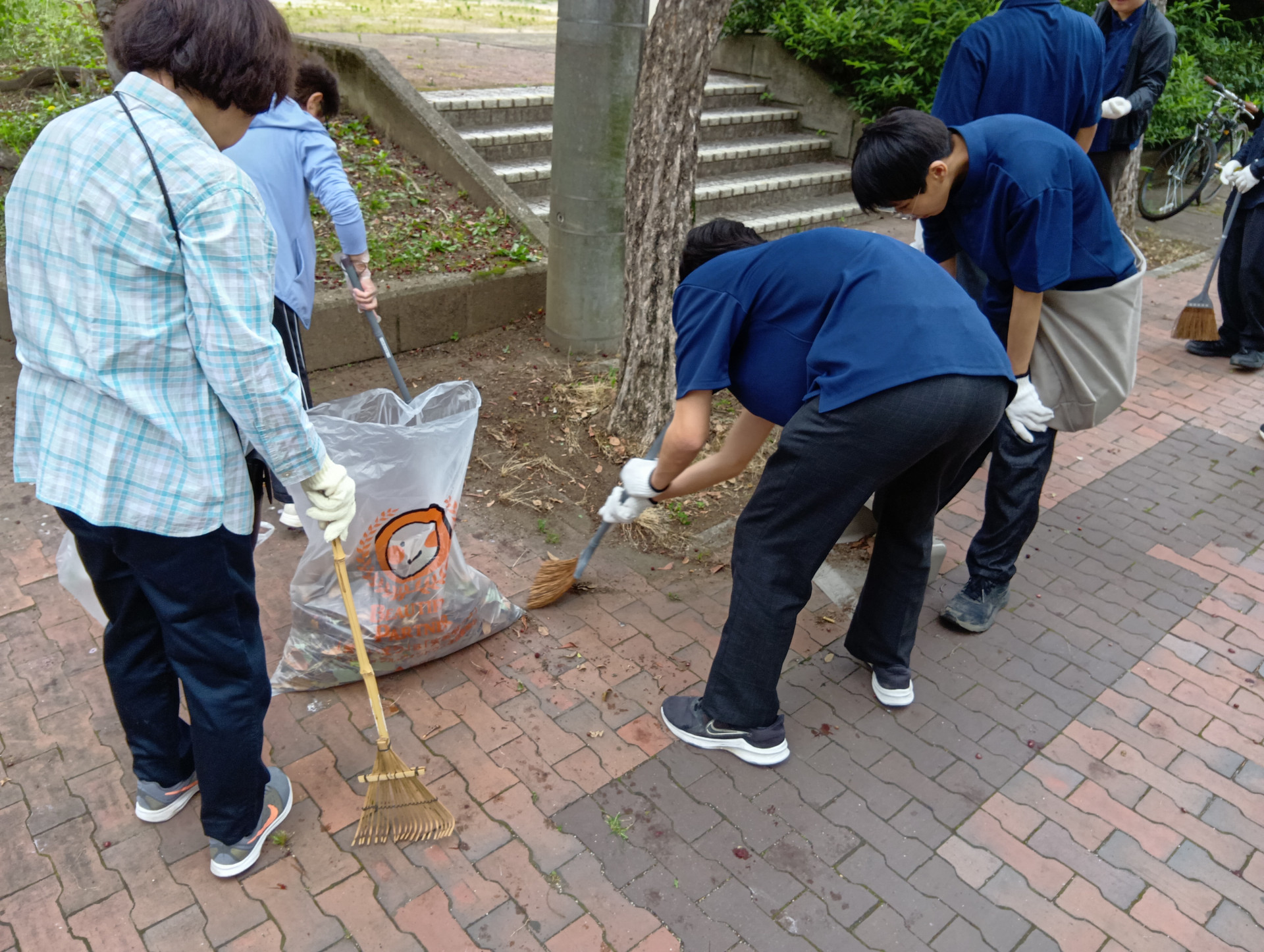 250608ボラサポ地域清掃.JPG