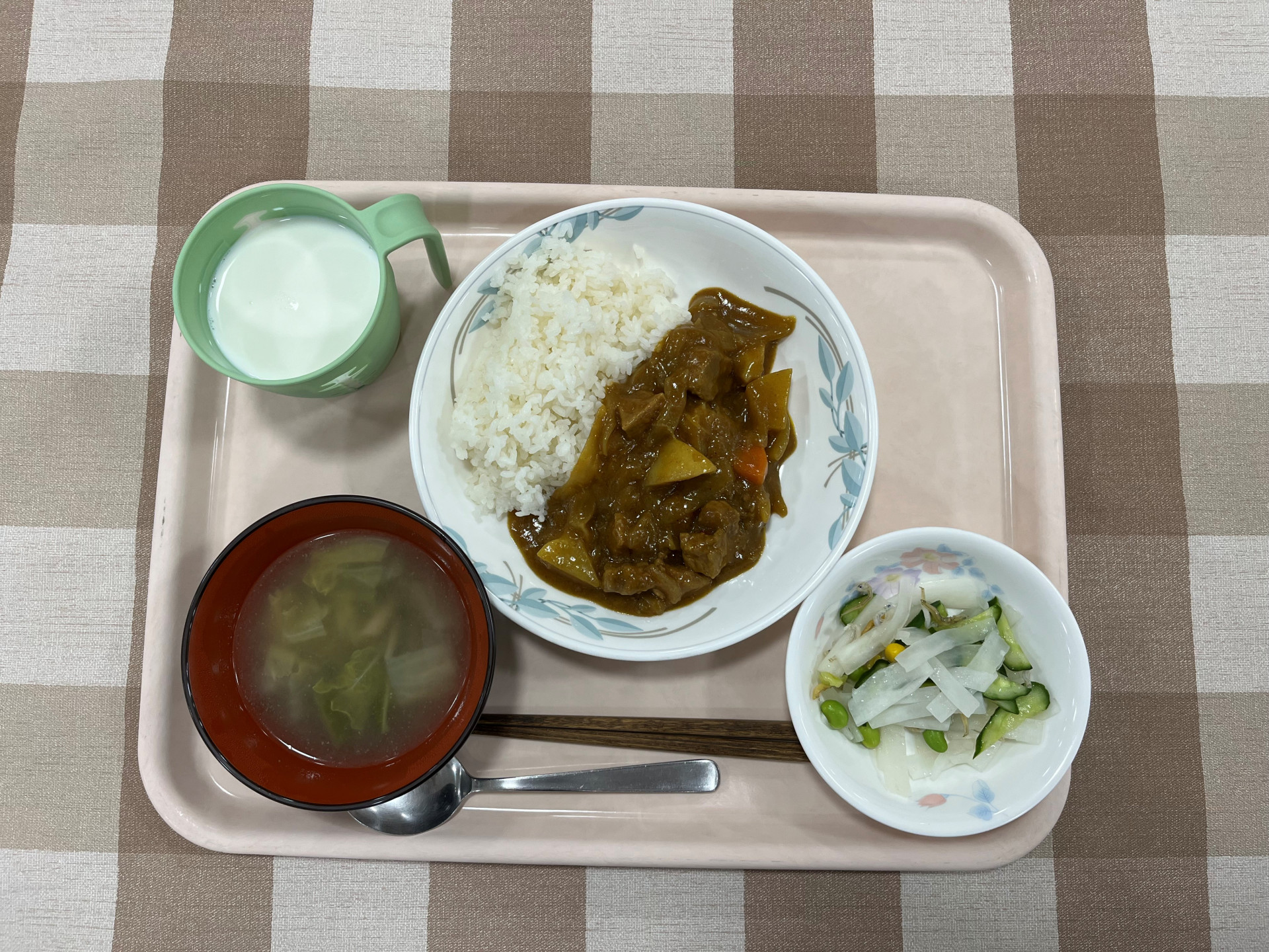 給食2