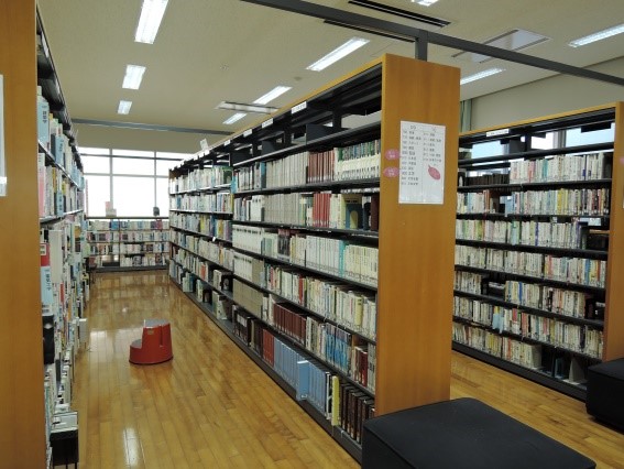 Library5.jpg