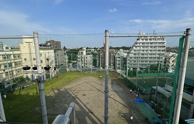 グラウンド