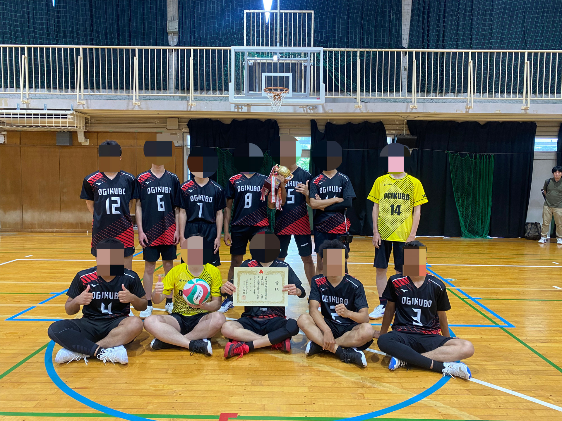 バレー部男子_R7春季大会集合写真.JPG