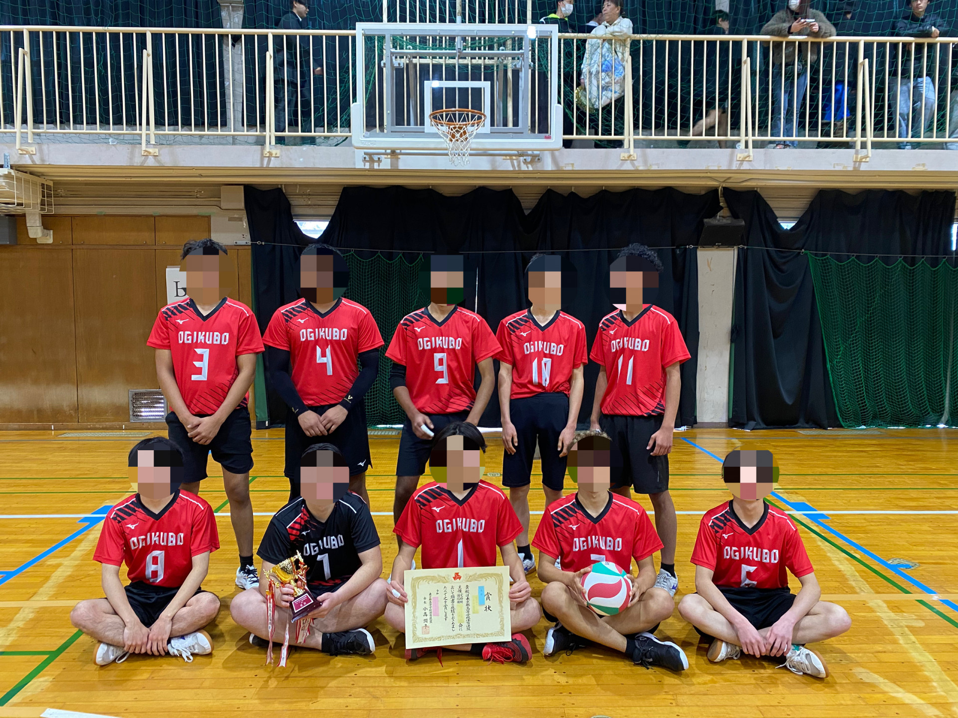 バレーボール部_集合写真_モザイク加工.JPG