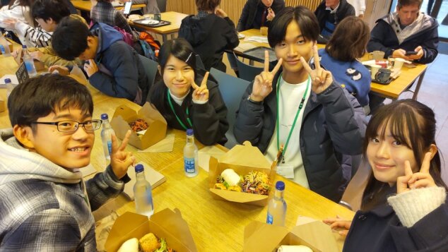 ケンブリッジ大学にて昼食