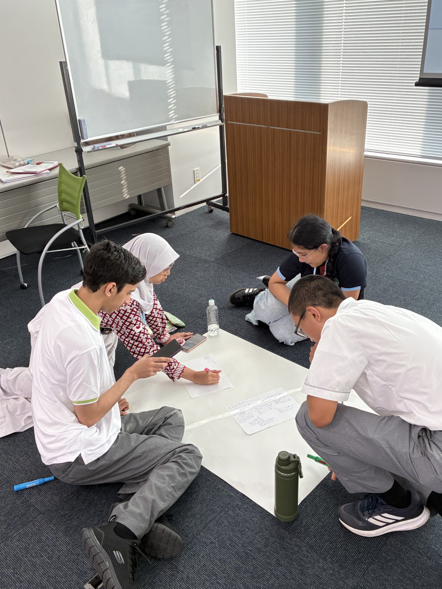 ポスター発表作成