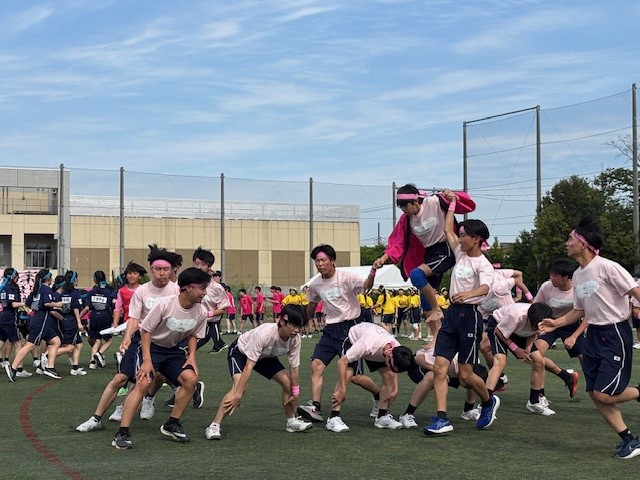 高1いかだ流し