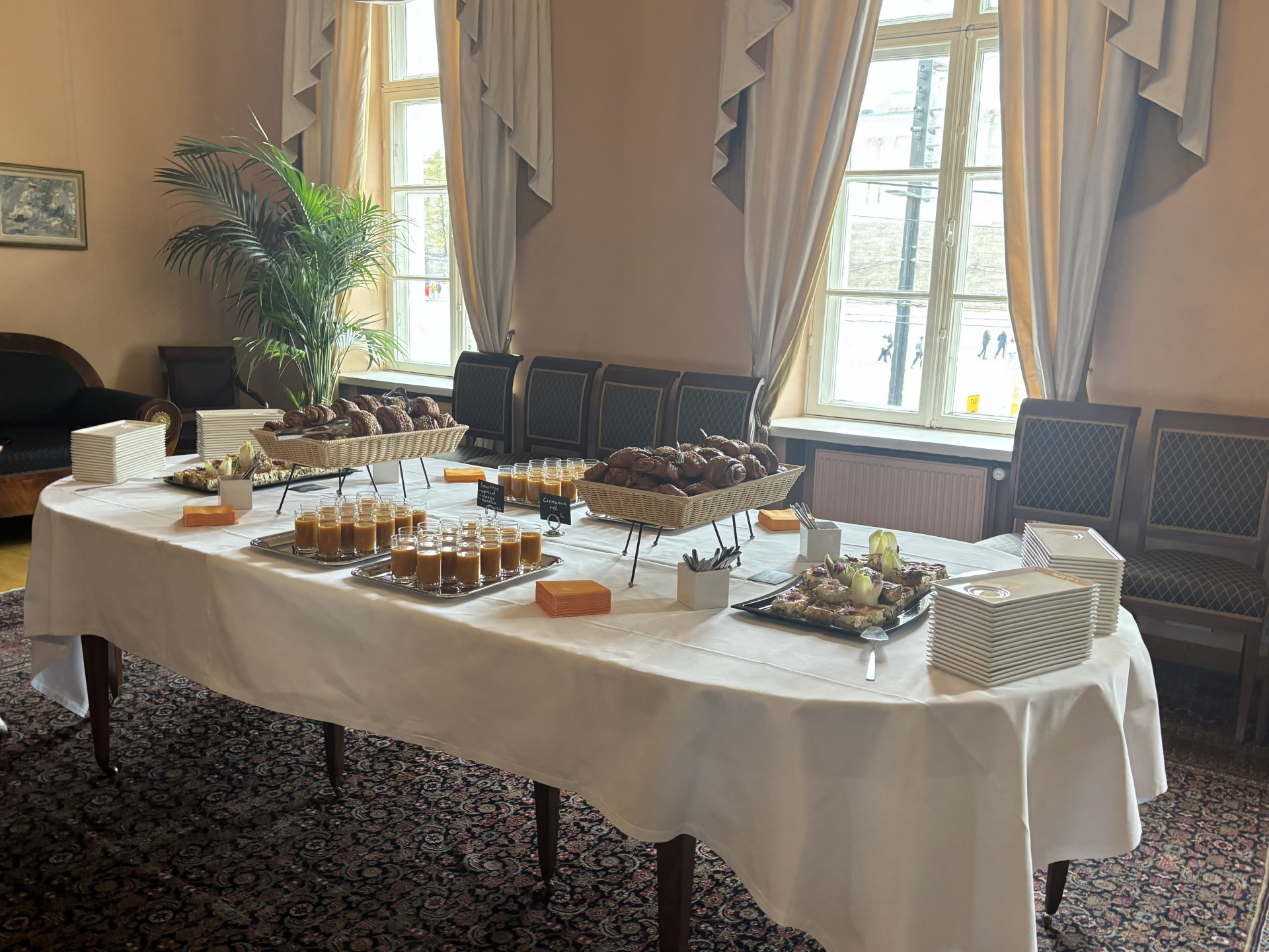 20251008_100555561_iOS