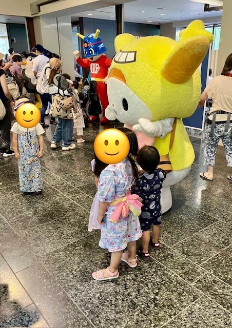 fちびっこに大人気のはねぴょん