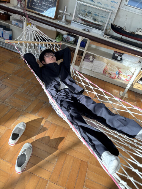 b59e1f18-42b9-4913-876c-6a5a7e9064bc