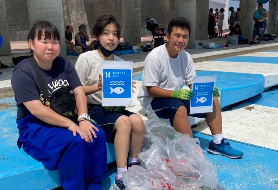 日の出浜海浜清掃