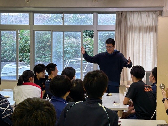 演説