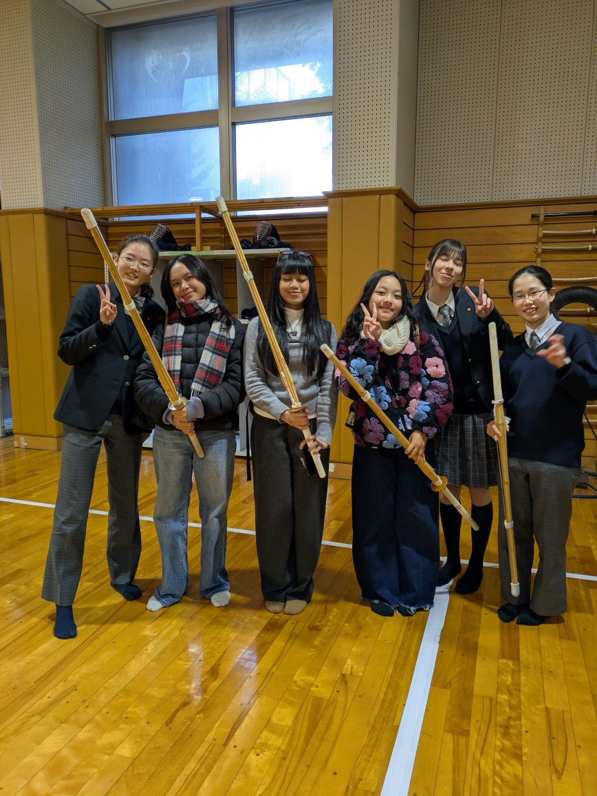 PXL_20251216_015654514.MP