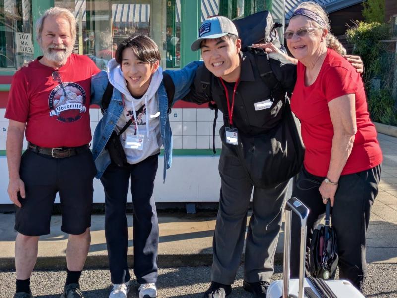 画像 -20260321-ホストファミリーと対面1