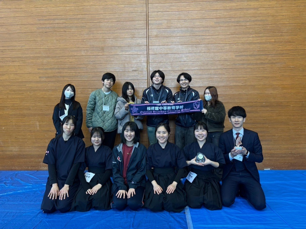 ④
