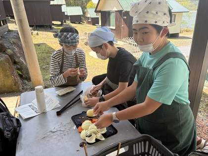 写真④飯盒炊爨A_k1058324metro.ed.jp