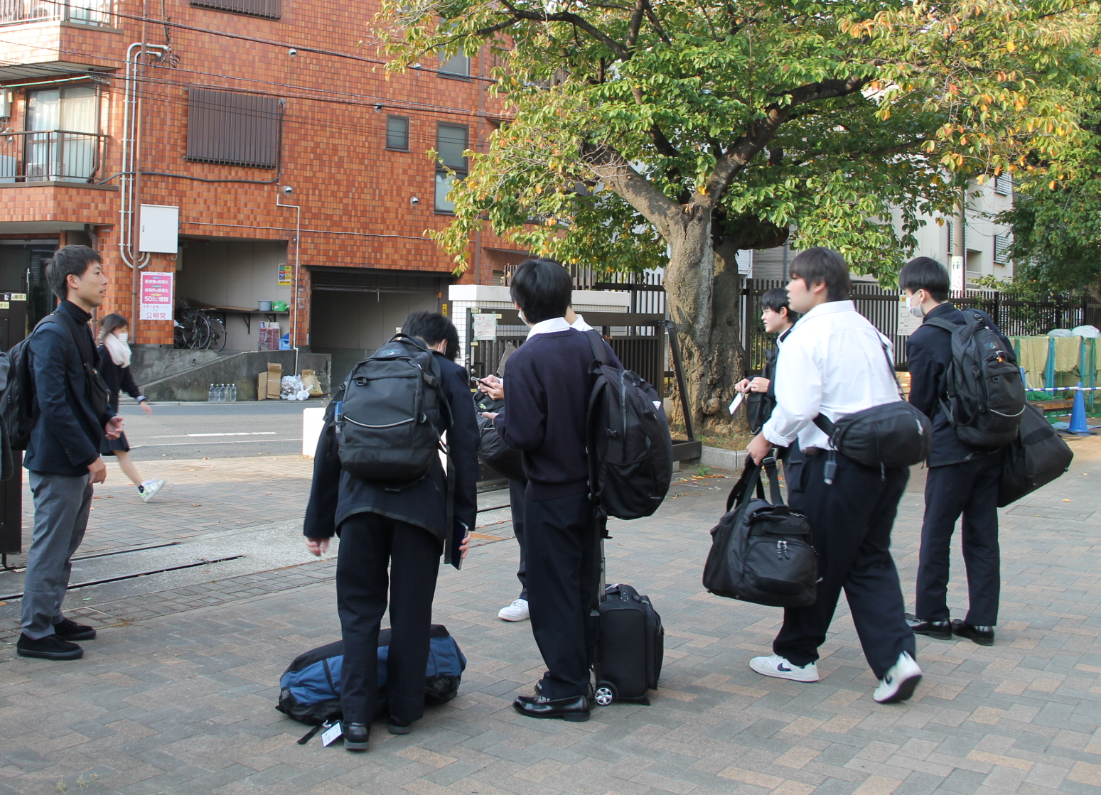 修学旅行初日出発