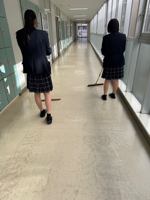 掃除廊下