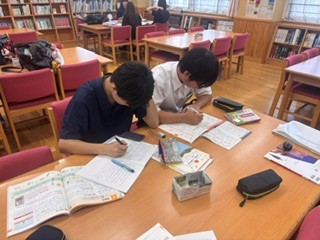 男子2人