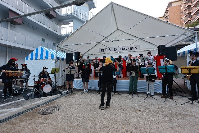 写真：吹奏楽部の演奏