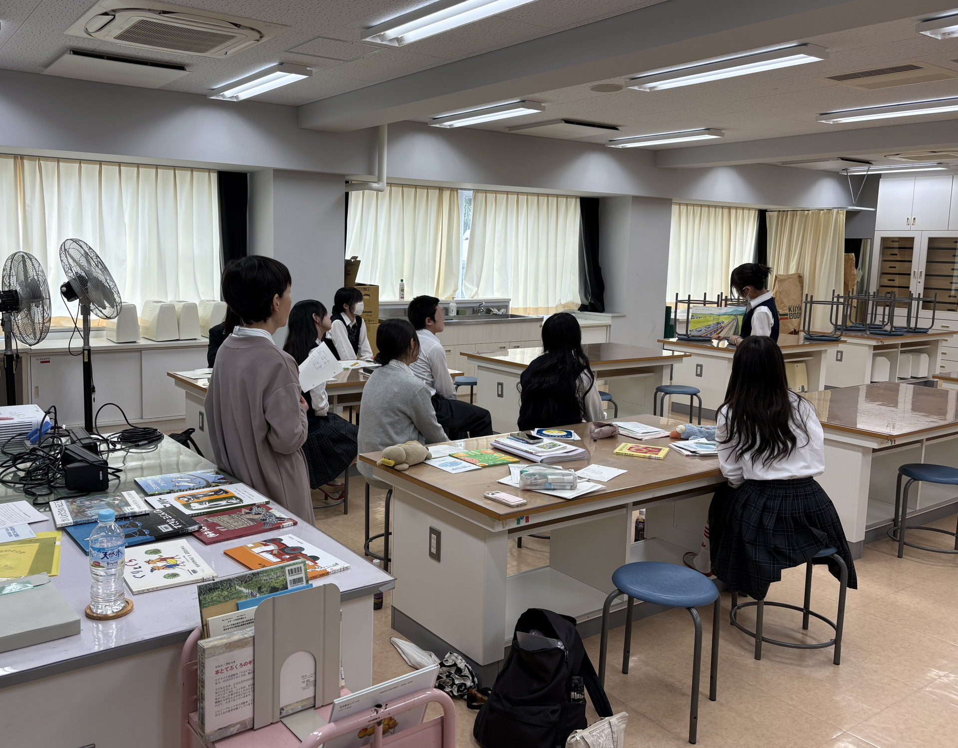 生徒読み聞かせ体験
