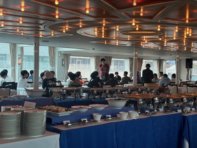 ランチクルーズ
