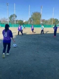 女子サッカー３