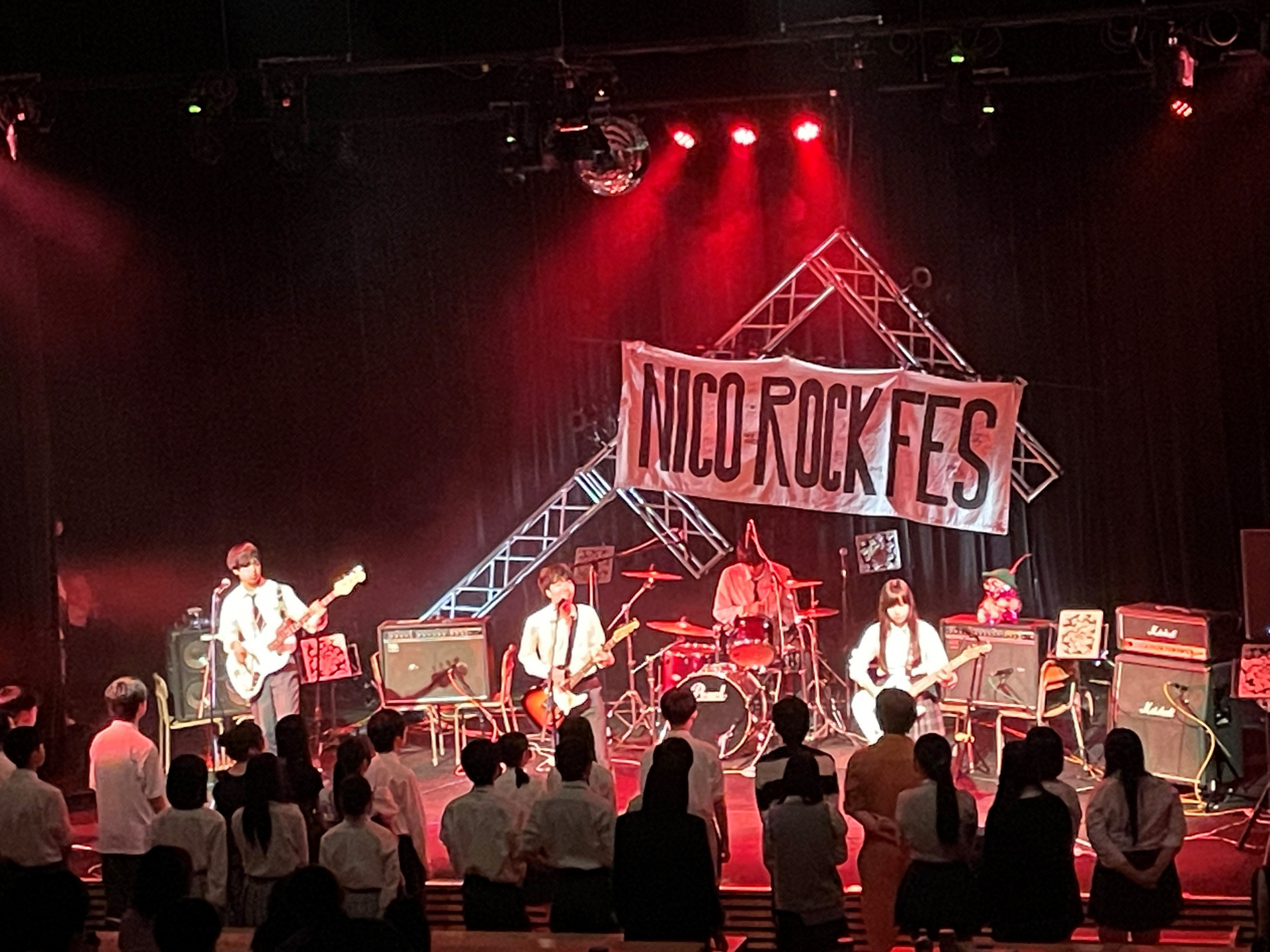 日二(シンリョクループ)