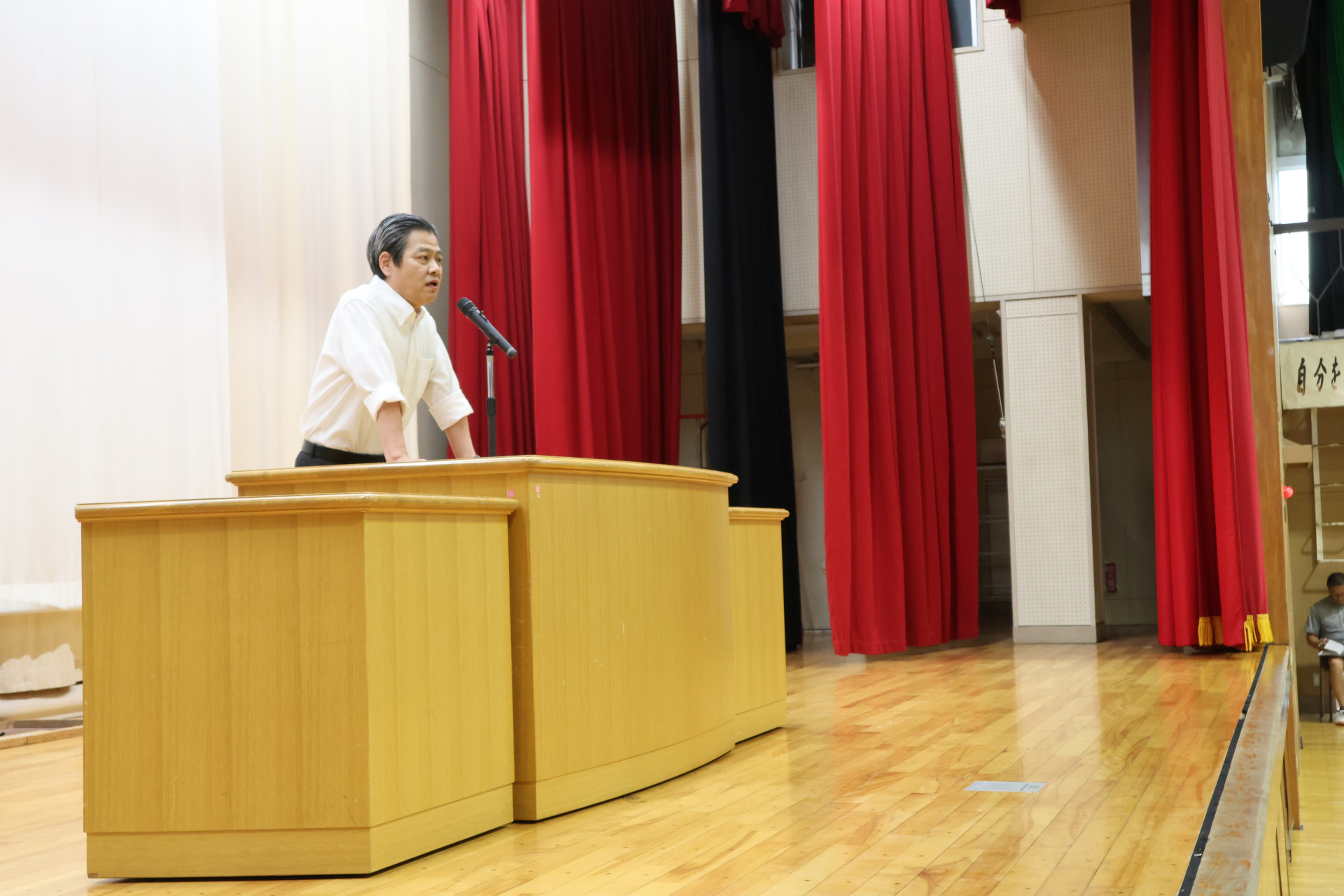 R8１学期終業式_3.JPG
