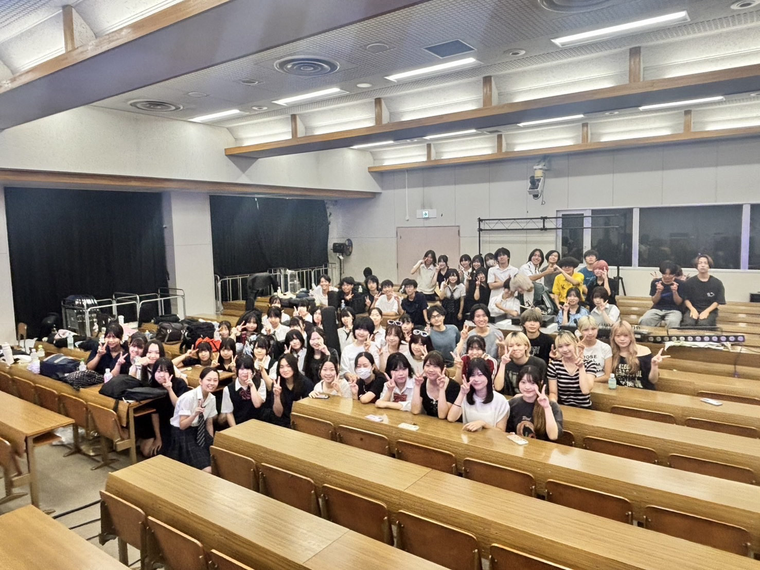 軽音部_合同ライブ1