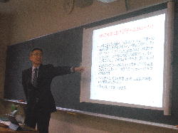 東京外国語大学