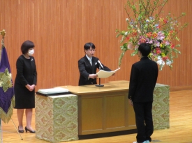卒業証書授与