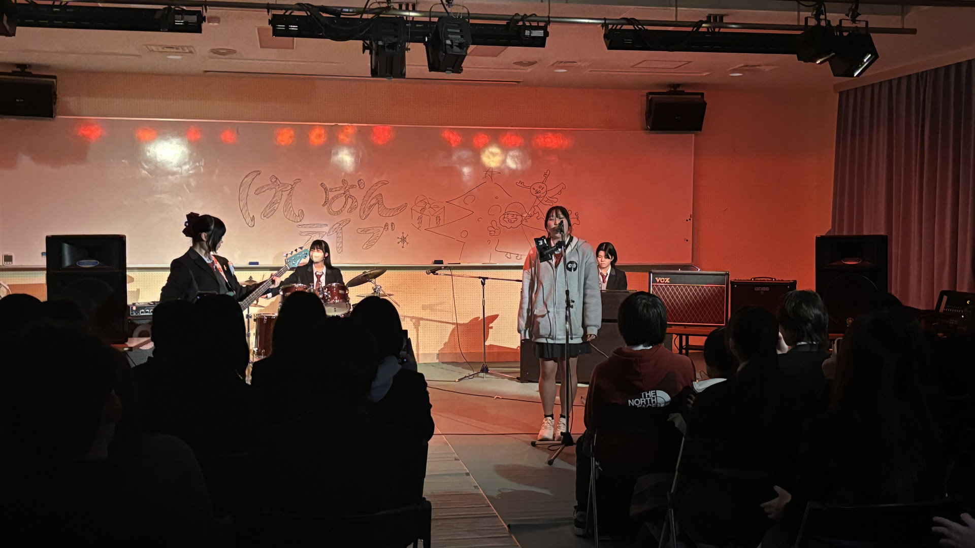 軽音楽部　クリスマスライブ　春泥棒