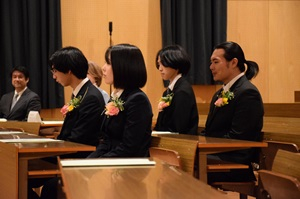 都立総合工科高等学校定時制課程の第１６回卒業式