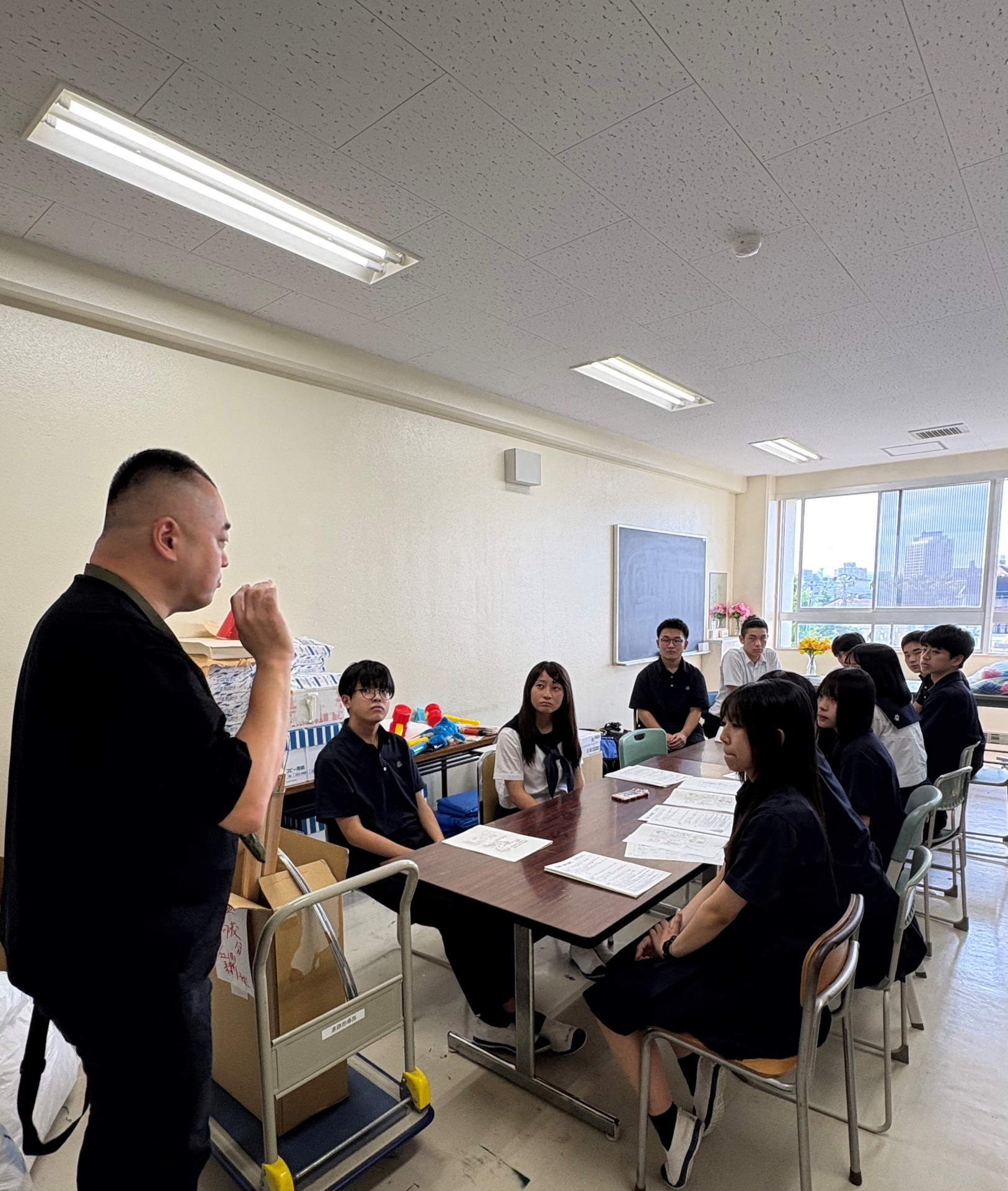 同窓会長話後ろから
