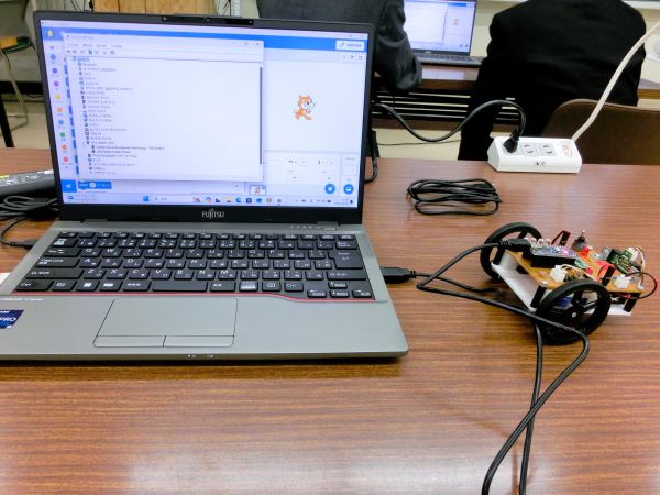 20241214_電子工作部2.JPG