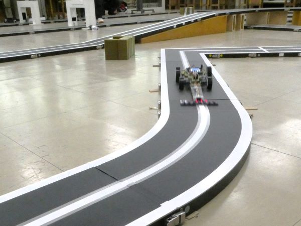 202412206_電子工作部2.JPG