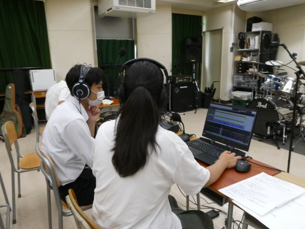 20250829_軽音楽部レコーディング体験1.JPG