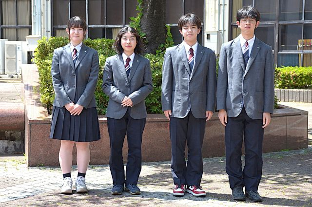 男女の夏服の写真
