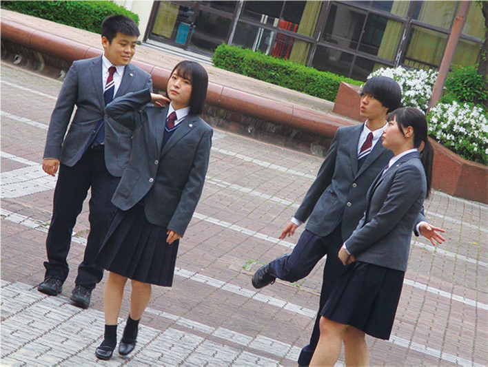 男女の夏服の写真