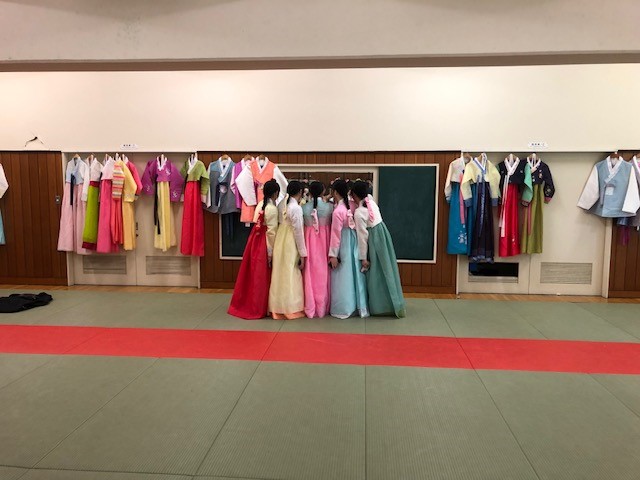杉並総合高校　韓服体験