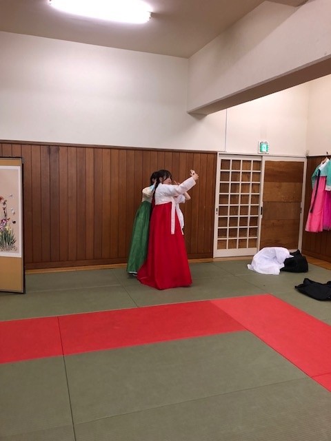 杉並総合高校　韓服体験