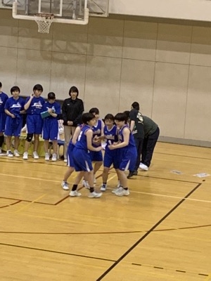 女バス
