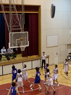 女バス