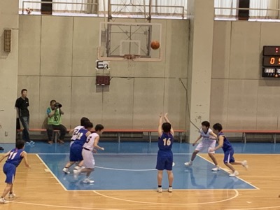 女バス