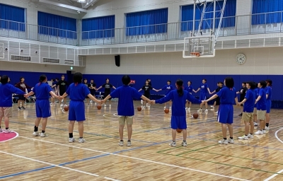 女バス