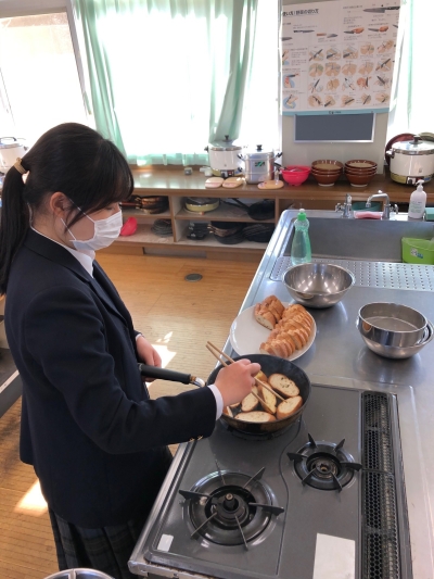 フランス語1フランス料理作成中