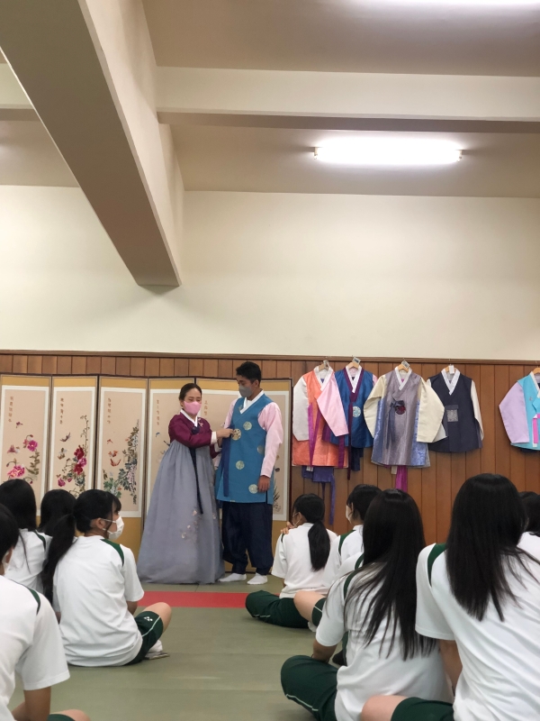 杉並総合高校　韓服体験